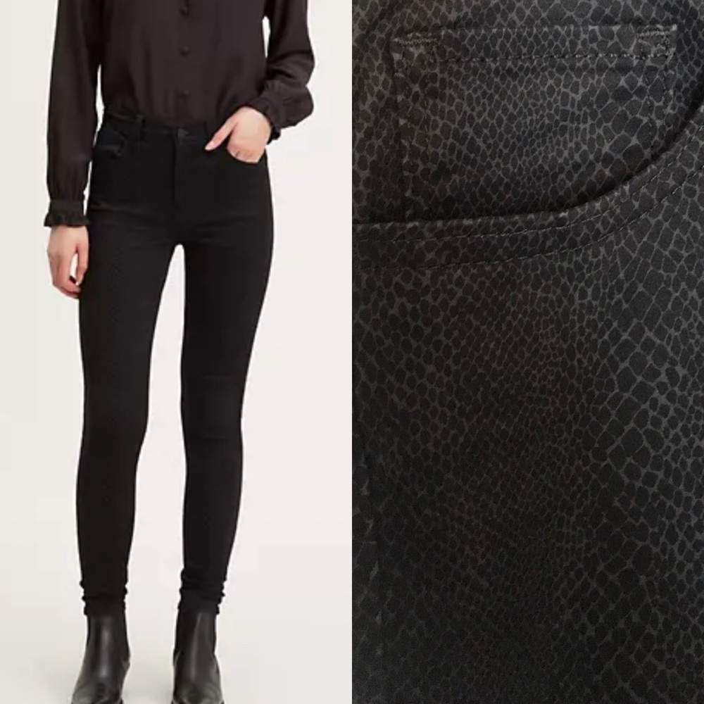 Levi’s 720 High Rise Super Skinny Snake Print Jean